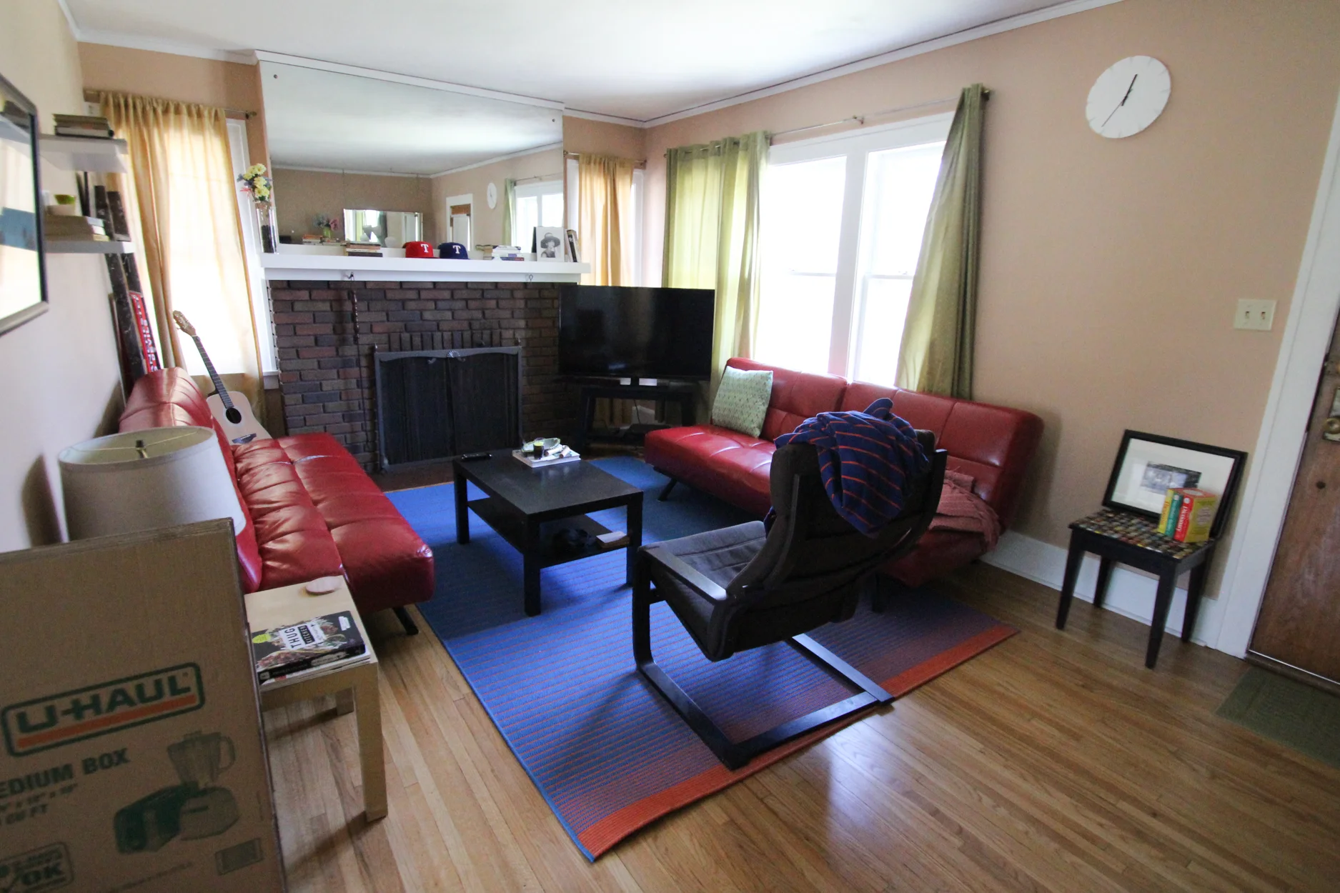 JM_livingroombefore.jpg