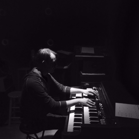 Derek being "spooky sparse" on the keys