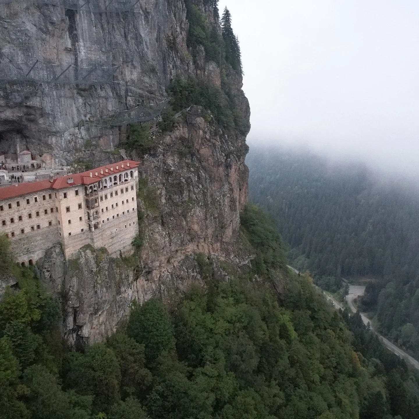 Ending #2025 with 2 longer form projects in Turkey&rsquo;s Black Sea region that took me several months to complete and will hopefully be broadcast in 2026 on @artefr .

L&rsquo;ann&eacute;e 2025 se termine sur 2 projets plus &ldquo;long format,&rdqu