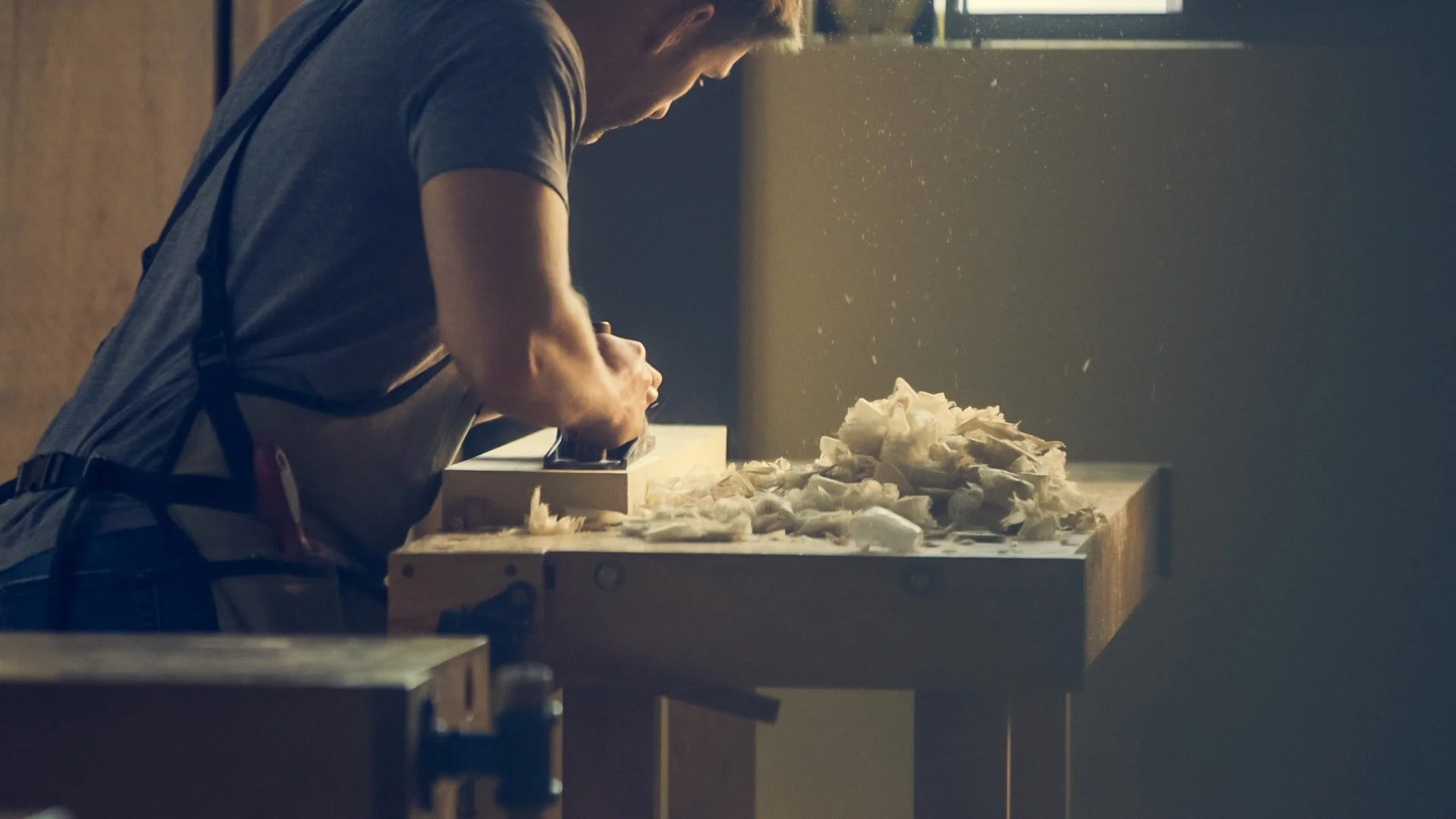 man-person-wooden-table-work-374049.jpg