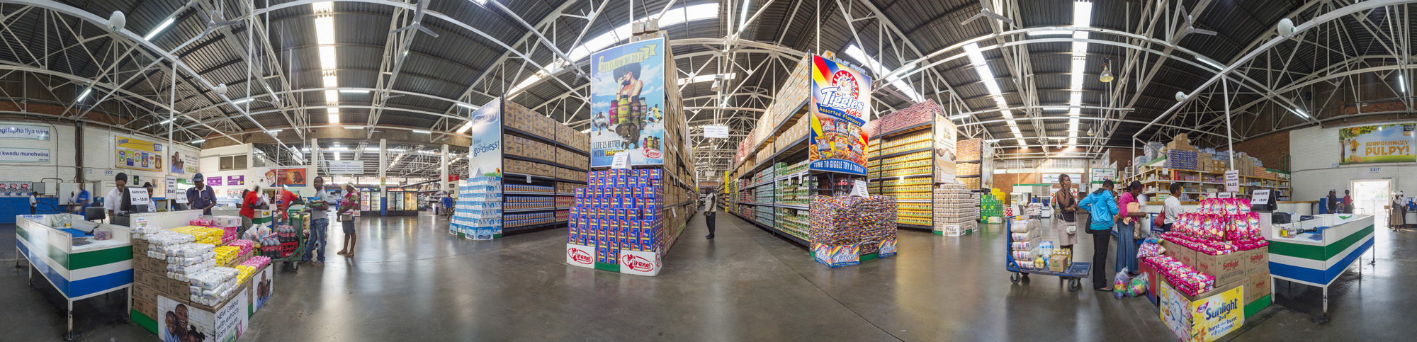 A 360 degree panoramic of Chiredzi store.