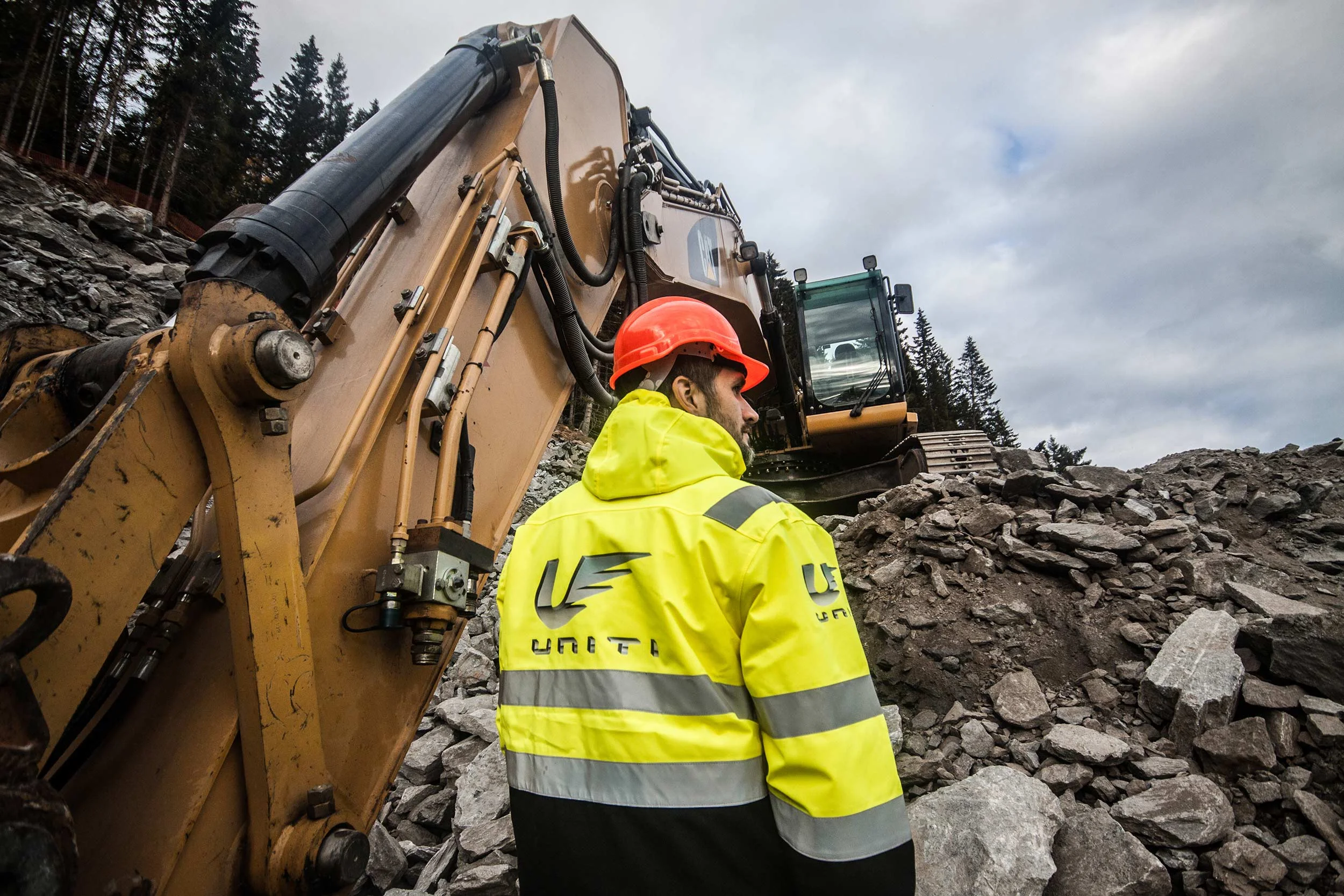 Labels for workwear Our hard-wearing heat transfer labels have been optimised for technical clothing and textiles. Read more