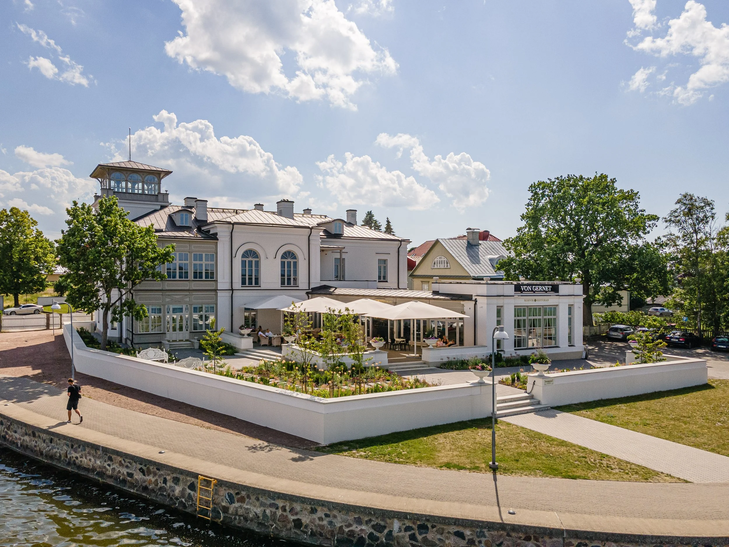 Villa_Friedheim_72dpi_DJI_0001.jpg