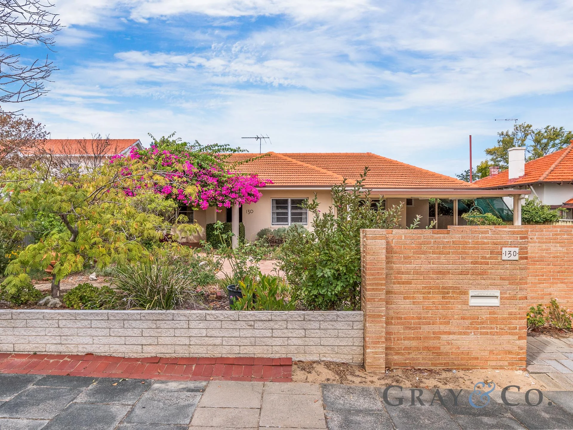 WEB 130 Waratah Ave Dalkeith 16.jpg