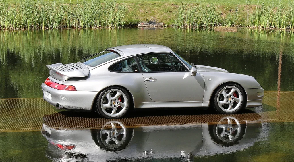 Porsche 993 Turbo.jpg