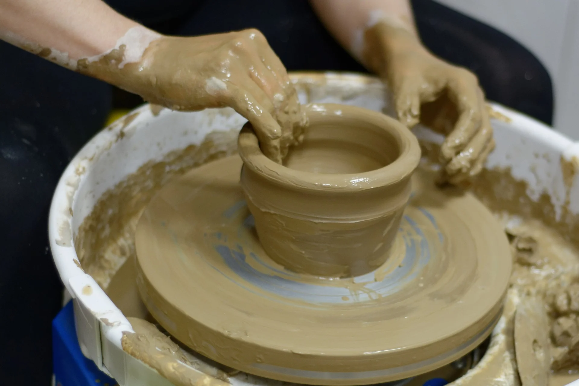 ceramics-3199006_1920.jpg