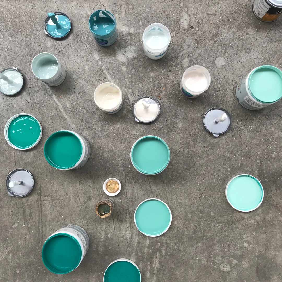 24/6 an array of sea-foam colours