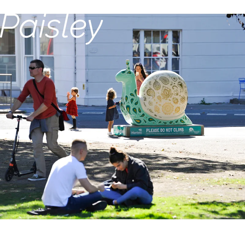 Sept - Paisley welcomes visitors