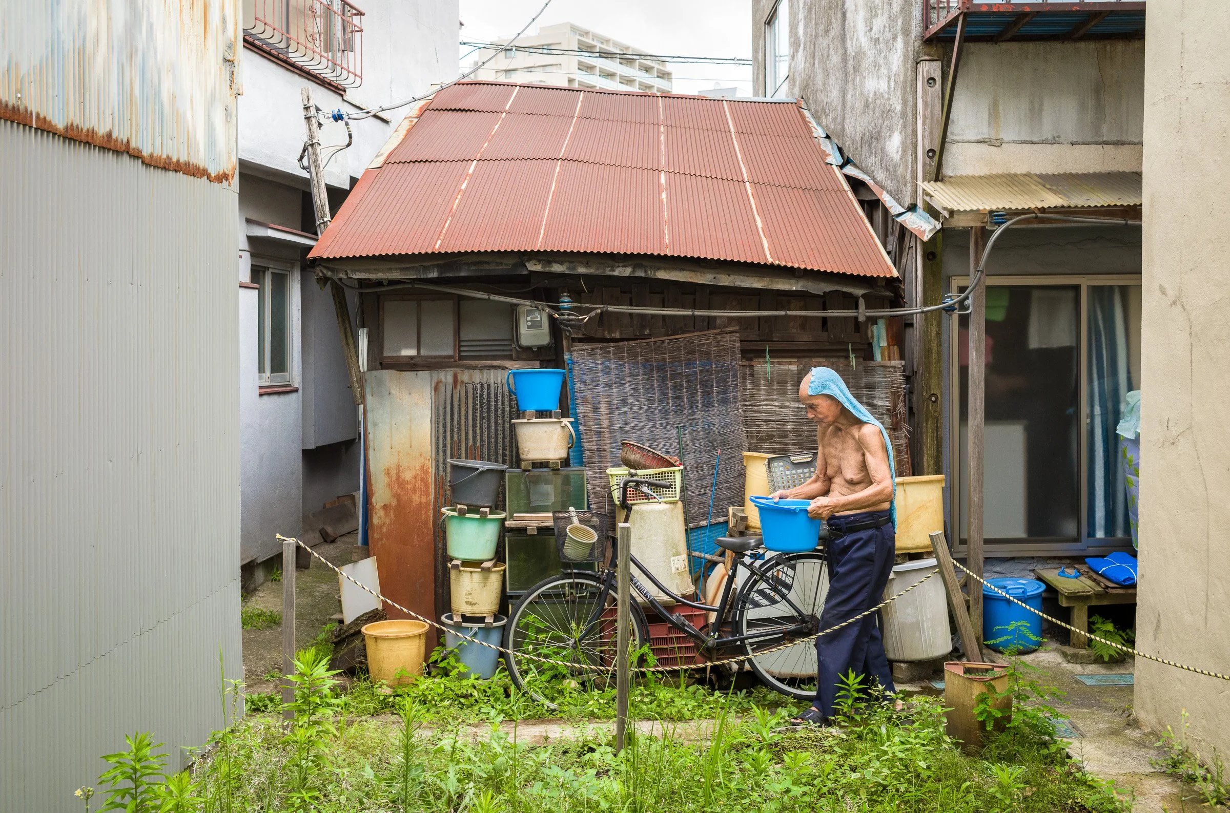 ramshackle-and-tiny-tokyo-house8.jpg