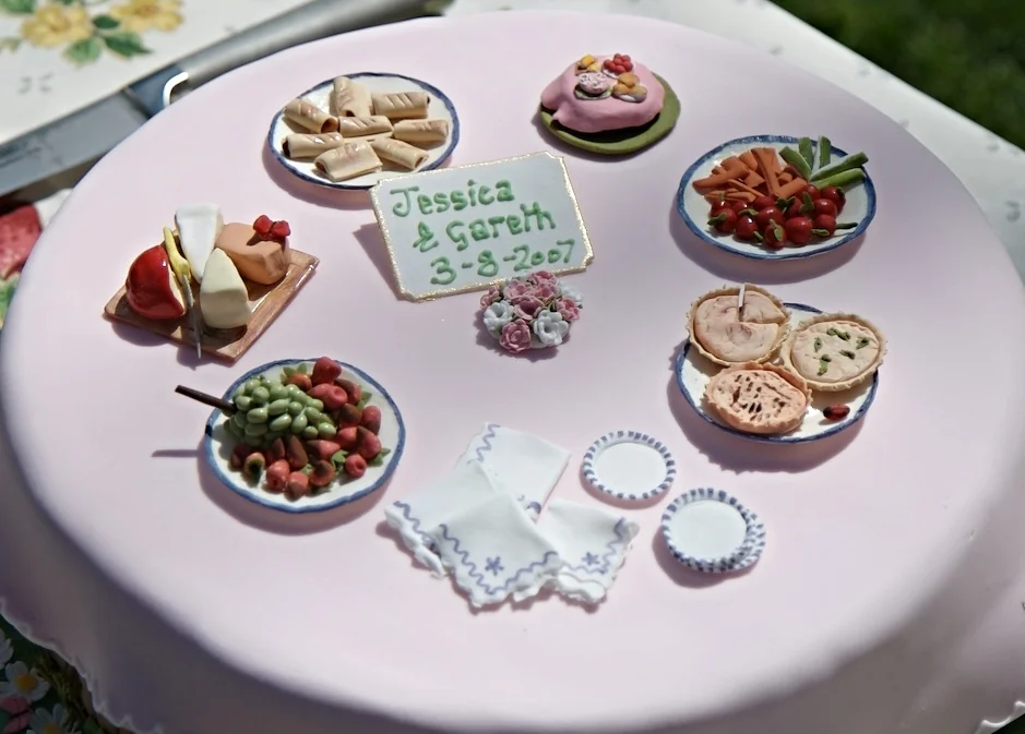 picnic cake.jpg