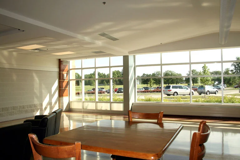 Commons-04-reduced.jpg