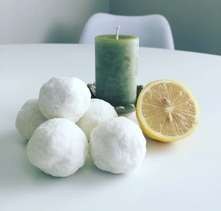 I love adding fresh lemon to the bath as well!