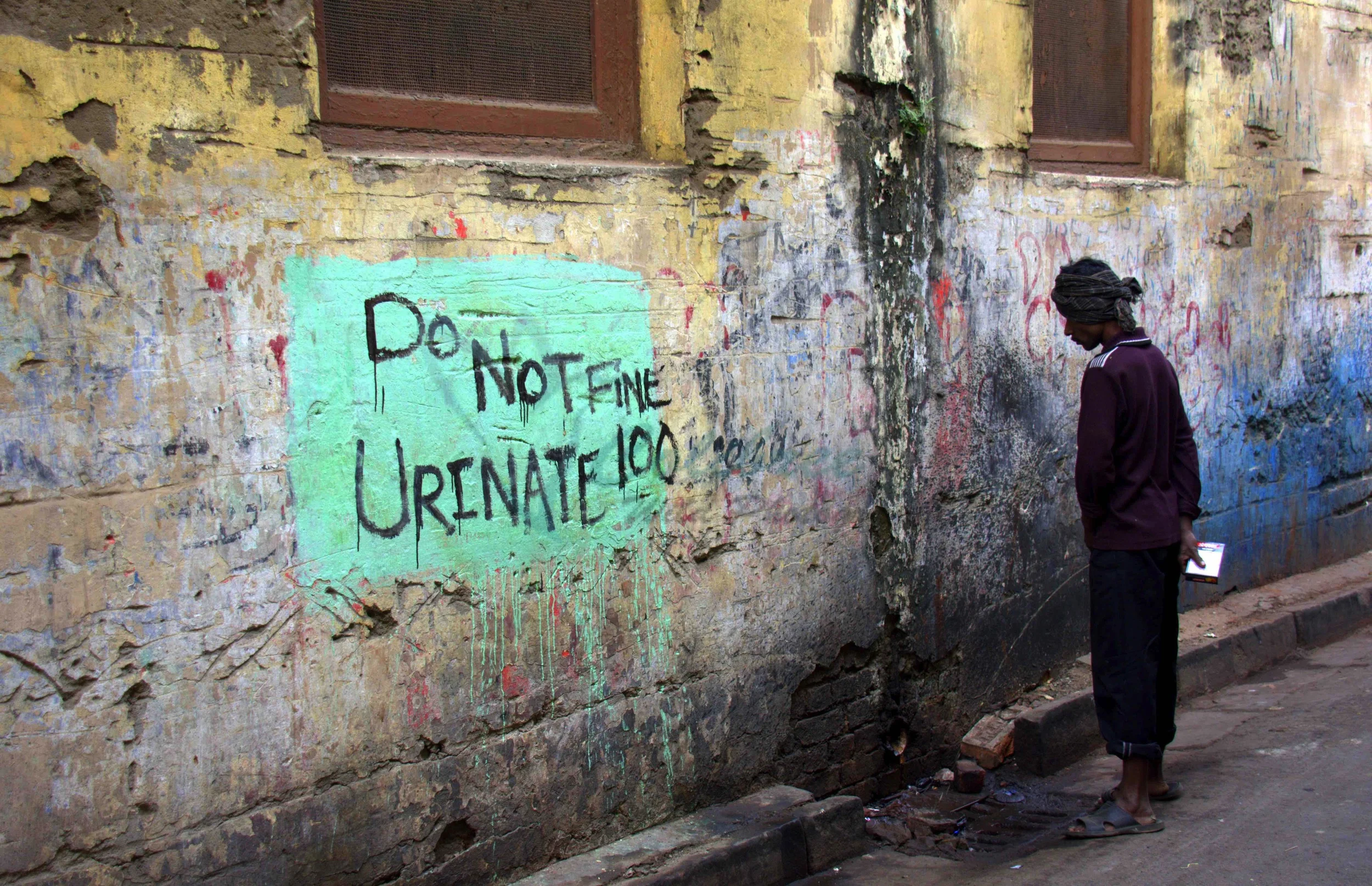 Kolkata Pissing copy.jpg