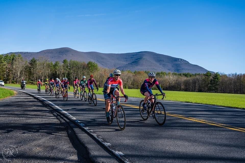 WWCGP 2022! Glorious day! Thank you athletes, volunteers, sponsors, community, spectators!  Congratulations -well done! 
.
.
.
.
.
.
.
#womensfitness #womencycling #womencyclists #womenshealth #womenshealthmag 
#butcherbox #phillybikeexpo #virginiabl