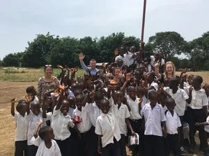 Liberia - il progetto "corso di apprendimento intensivo" ha portato 2000 bambini entro due mesi all'apprendimento del materiale didattico - il governo liberiano ha assegnato altre 11 scuole al progetto Partnership Schools Liberia (PSL). Inoltre, a seguito del nostro lavoro abbiamo ricevuto una valutazione molto positiva.
