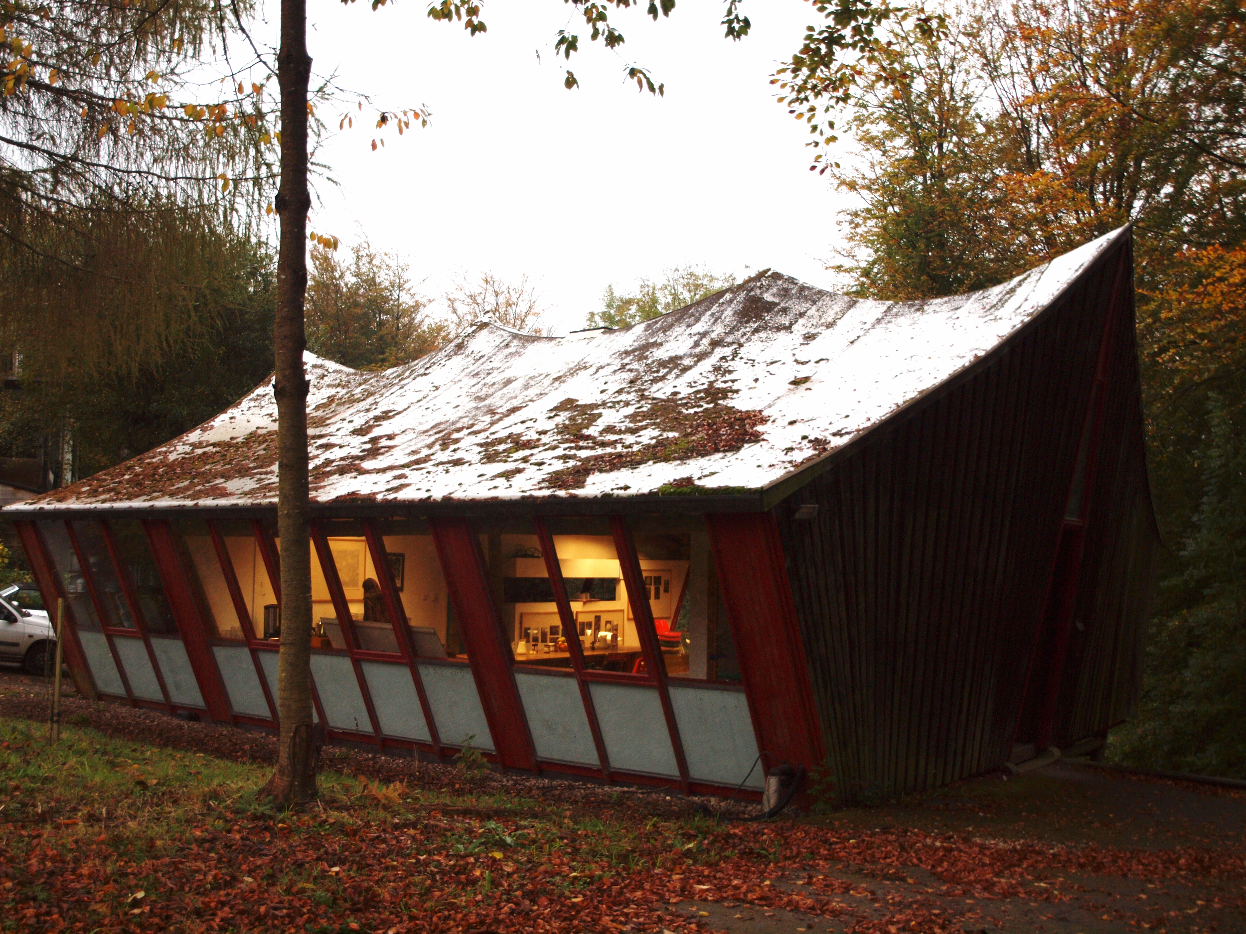 Refector by Freii Otto and ABK built in 1987, one of the only two Frei Otto buildings in the UK 