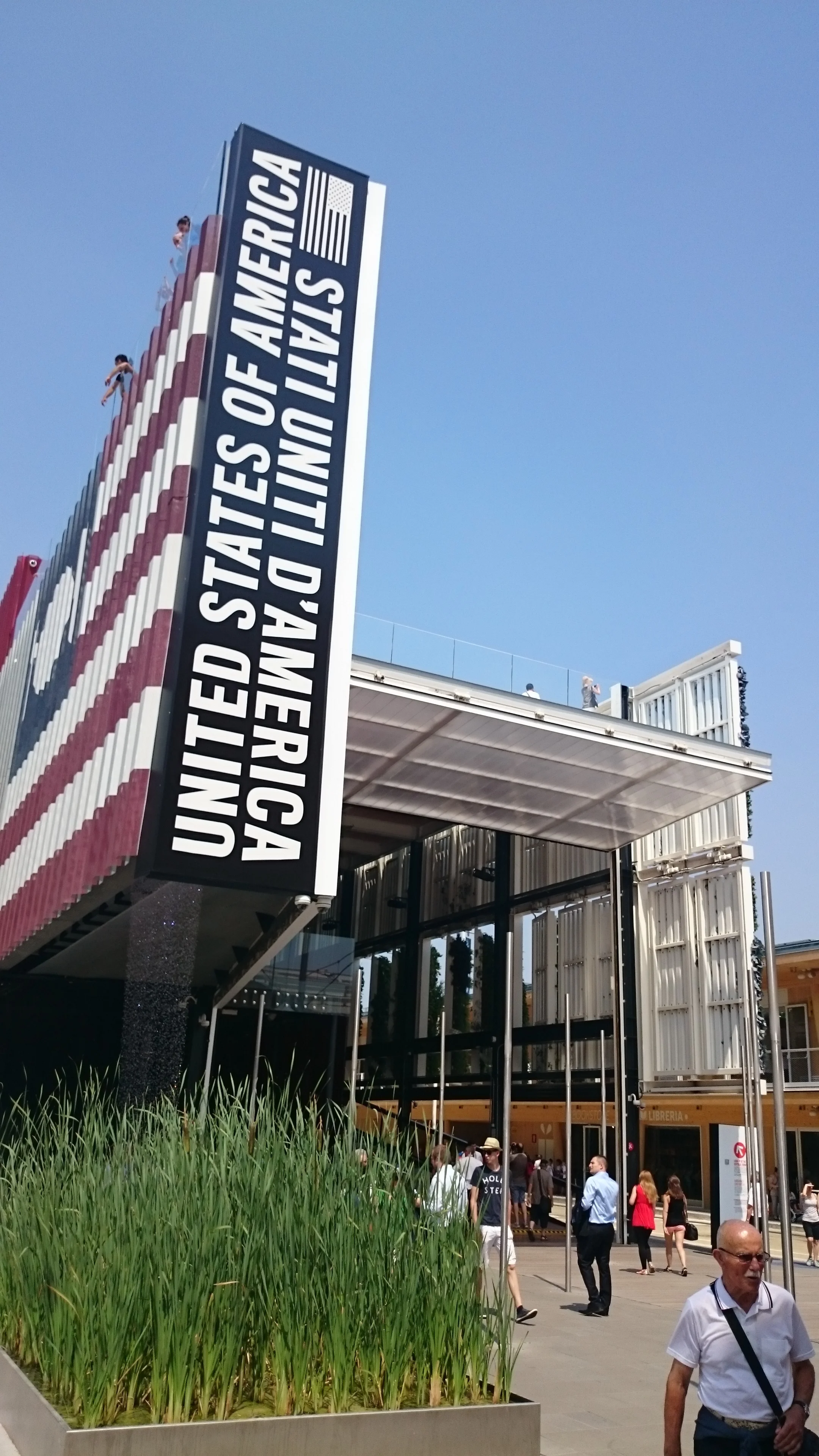 U.S.A pavilion nearby