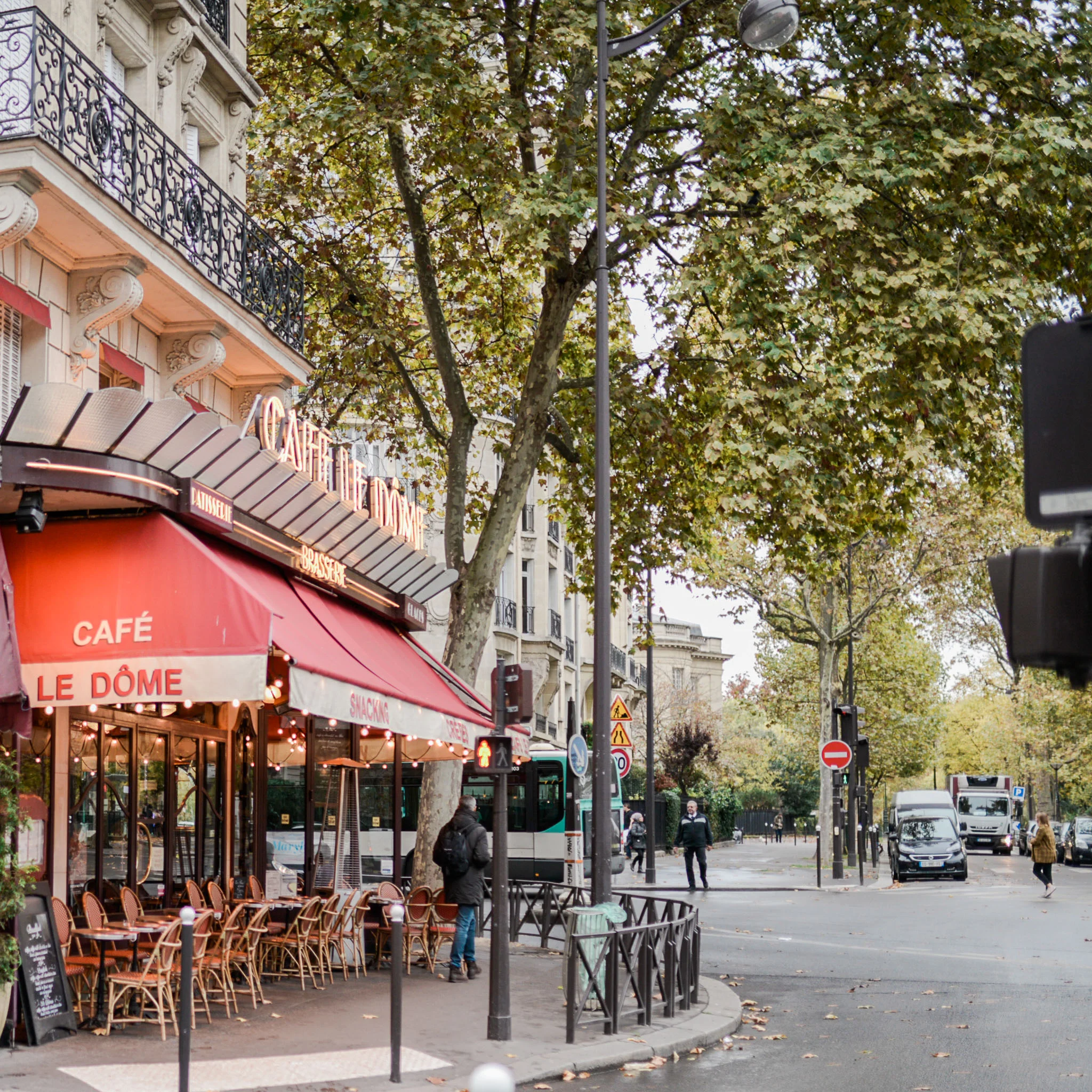 OLD BISTRO PARIS FRANCE