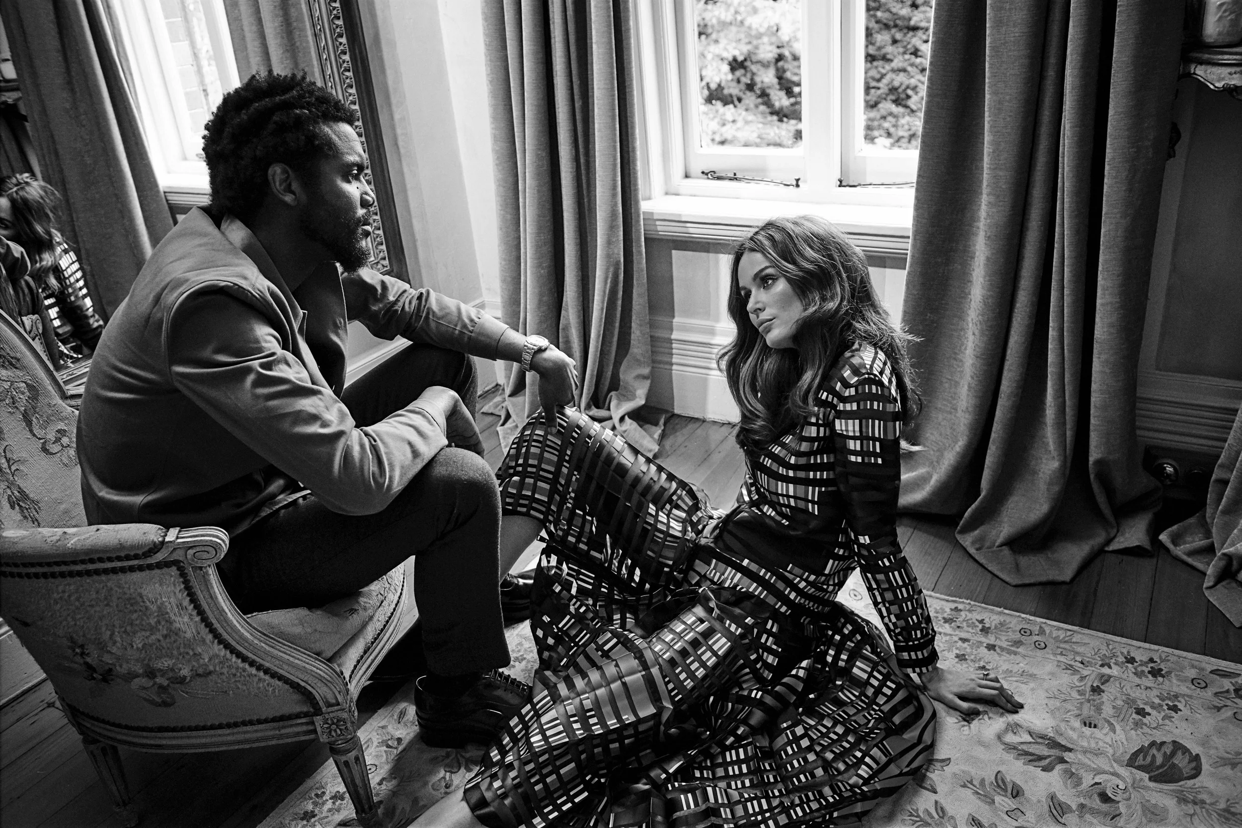 D.M_HARPER'S-BAZAAR_15-08_LOVE-STORY_08.jpg