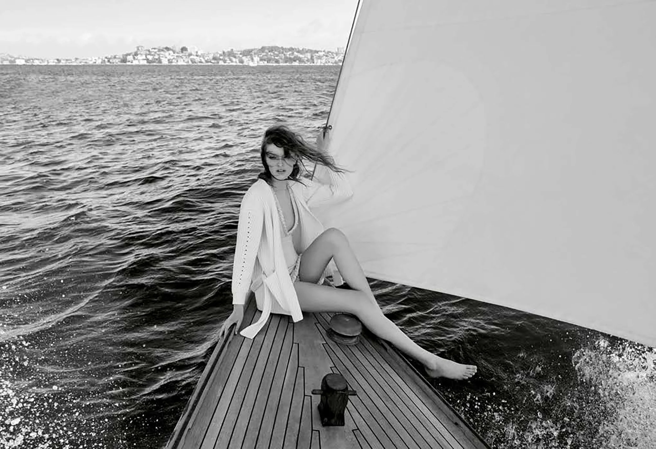 DM_MARIE-CLAIRE_17-06_SWEPT-AWAY_05.jpg