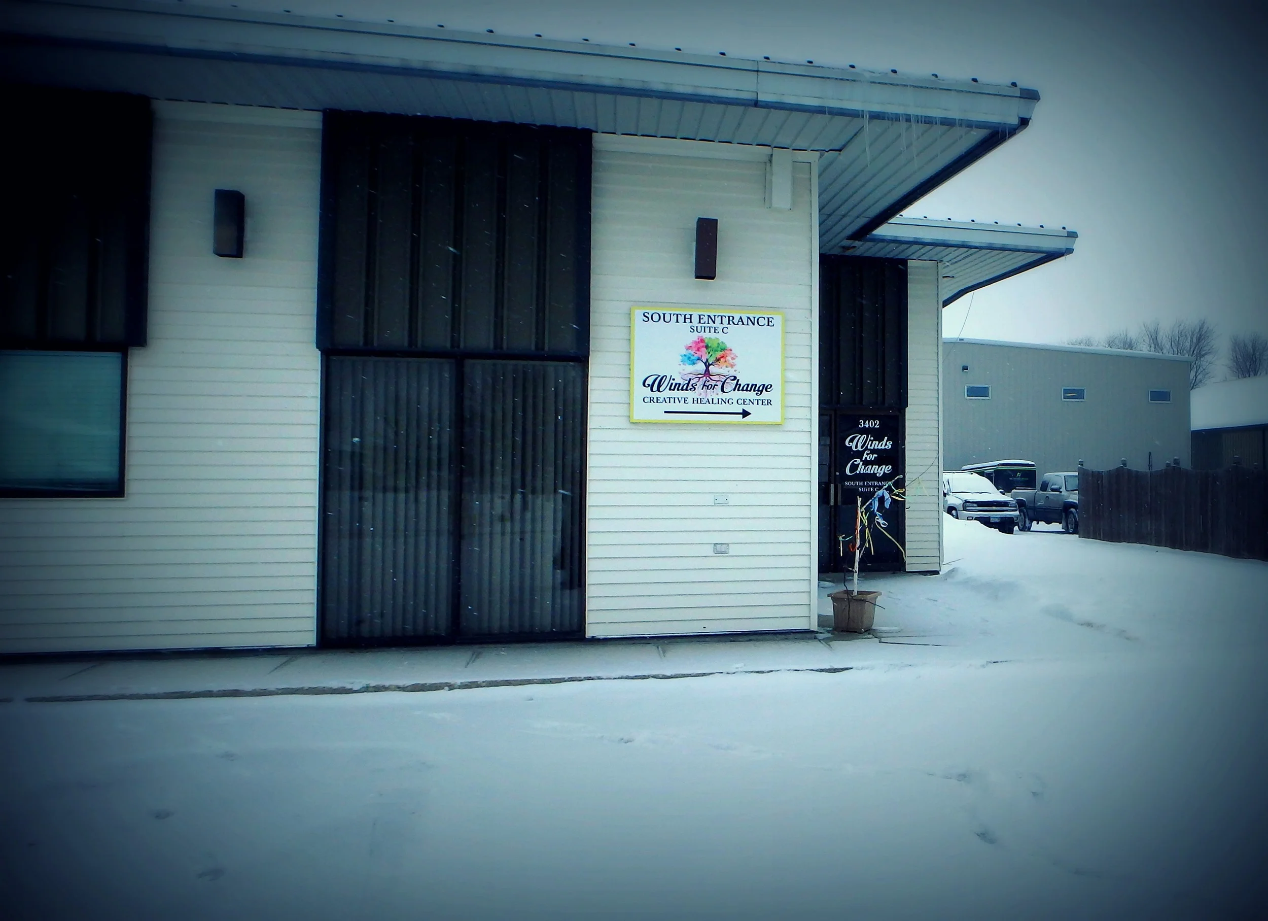 Please come through the South Entrance Suite C for your appointments with Jessica.  Winds For Change Creative Healing Center is located at 3402 15th Street SouthFargo, ND 58104.  Contact Jessica at: jessica@taraloma.com or text to 701-730-…