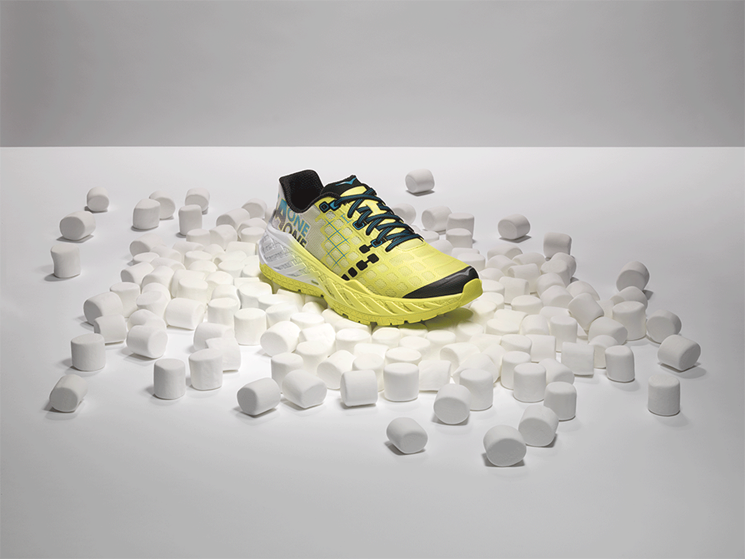 HOKA-CLAYTON-BURN-ANI-MENS.gif