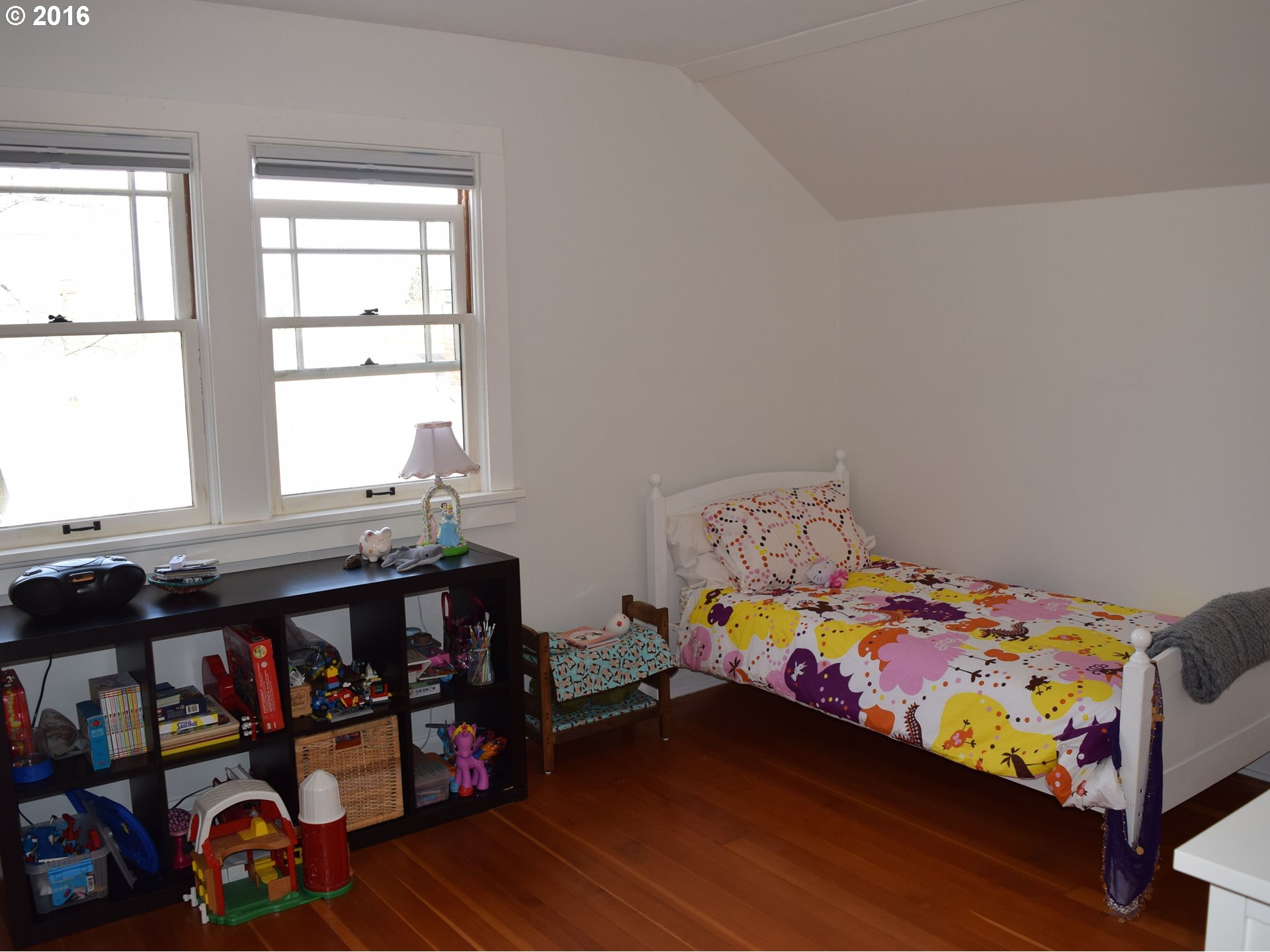 bedroom-3.jpeg