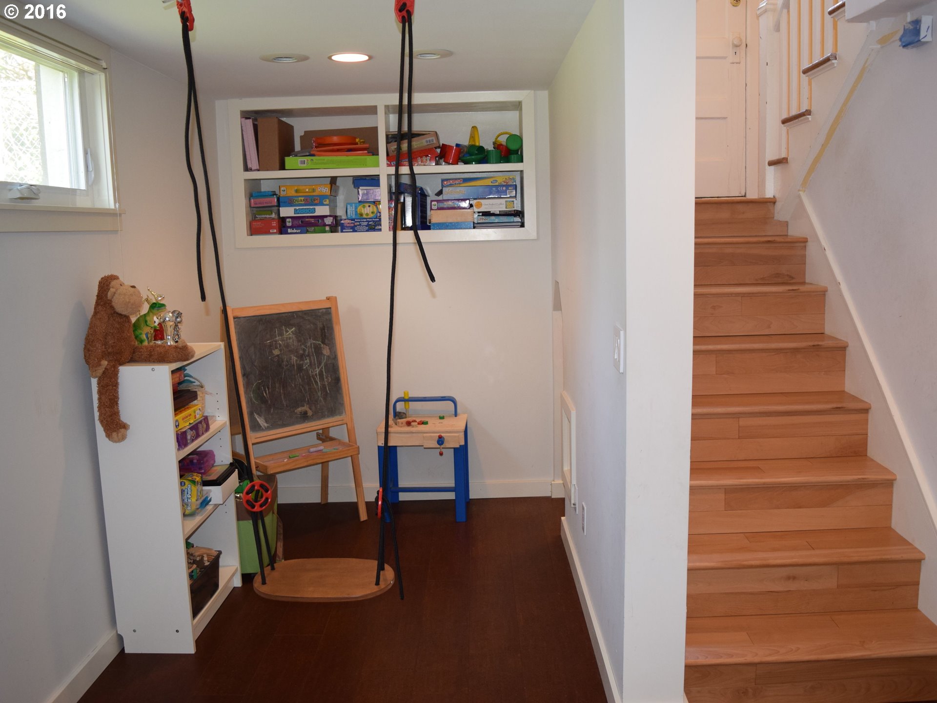 familyroom-3.jpeg