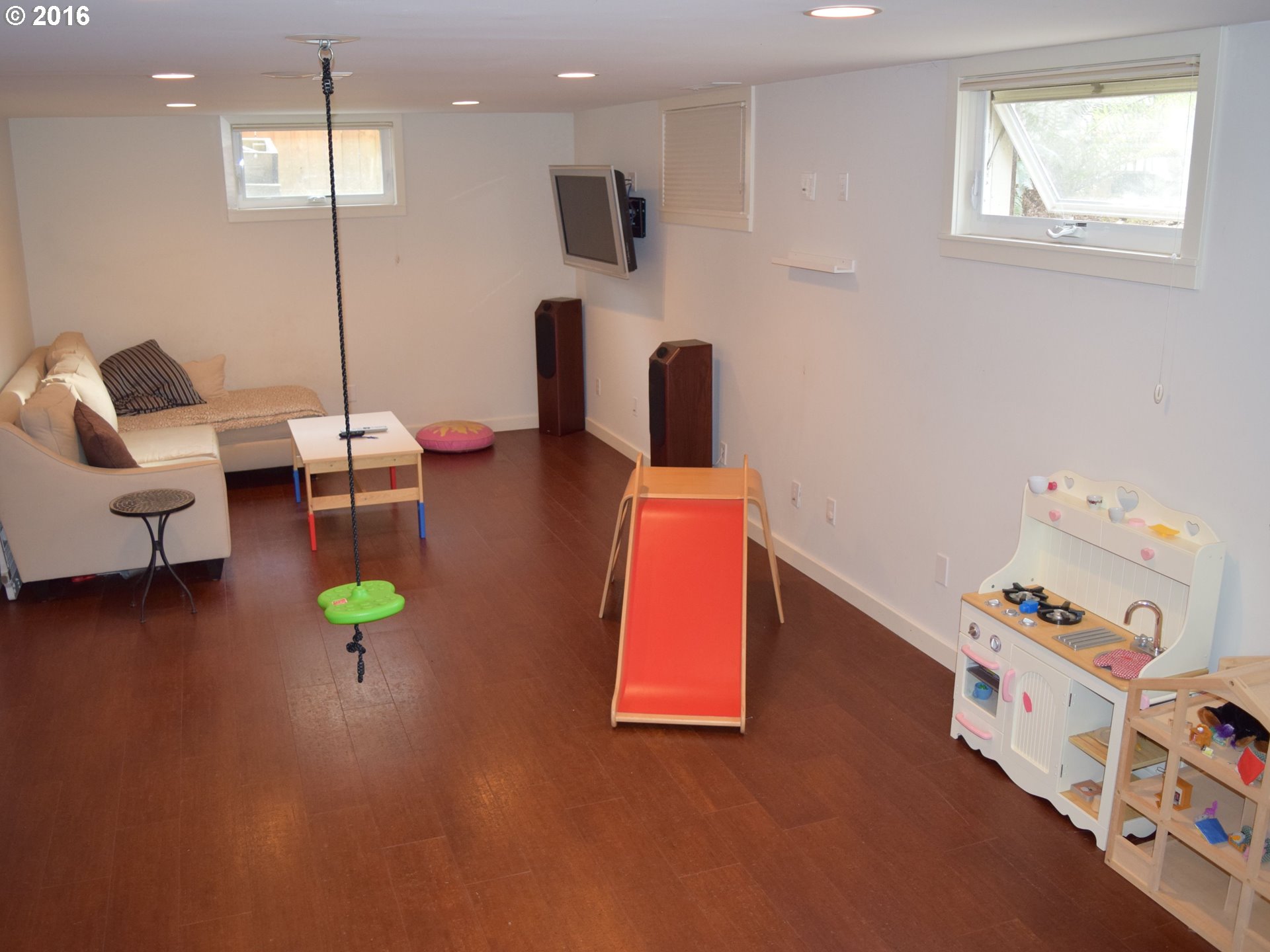 familyroom.jpeg