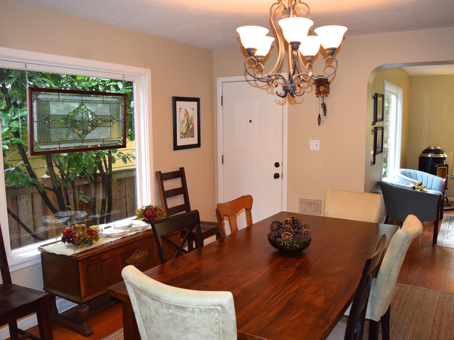 11_dining_room.jpg