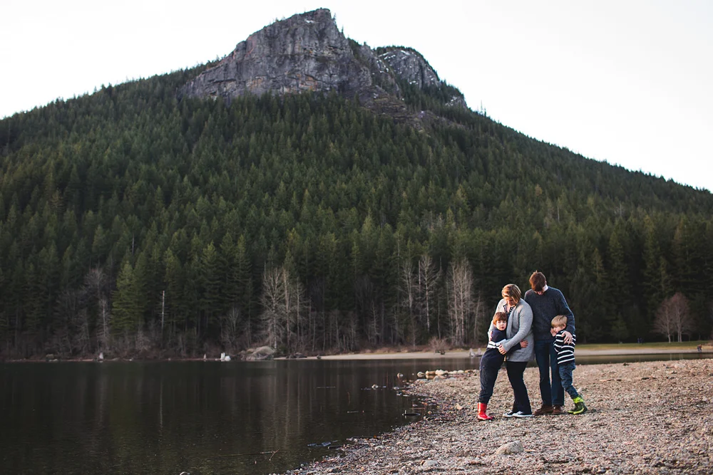 Family At Rattlesnake Lake | Seattle Family Photographer