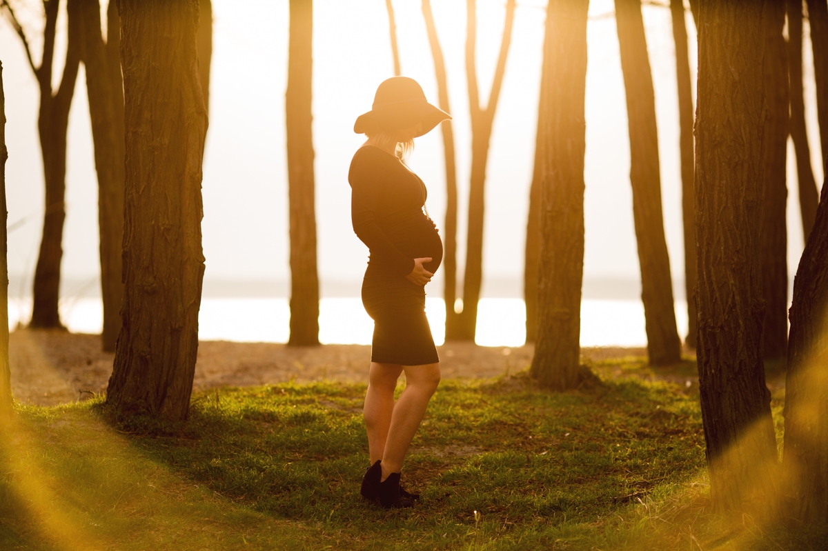 elena s blair seattle maternity photographer outdoor