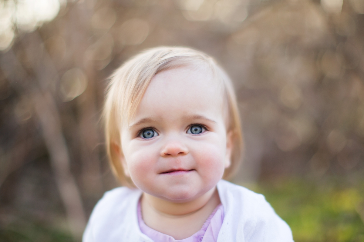 elena s blair seattle baby family photographer outdoors on location