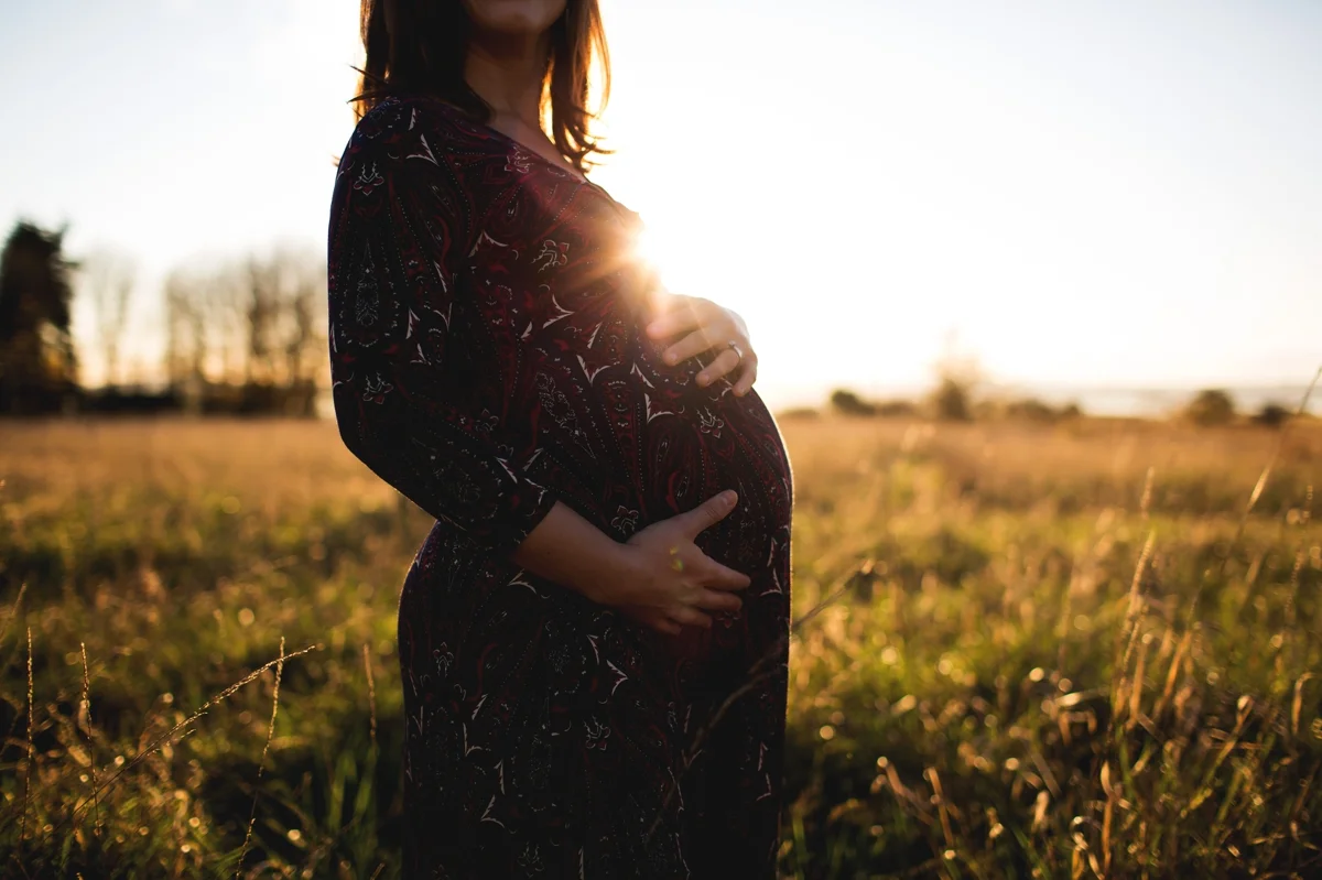 Five Tips To Make Mothers Feel Amazing At Photo Shoots | Elena S Blair Photography Education 