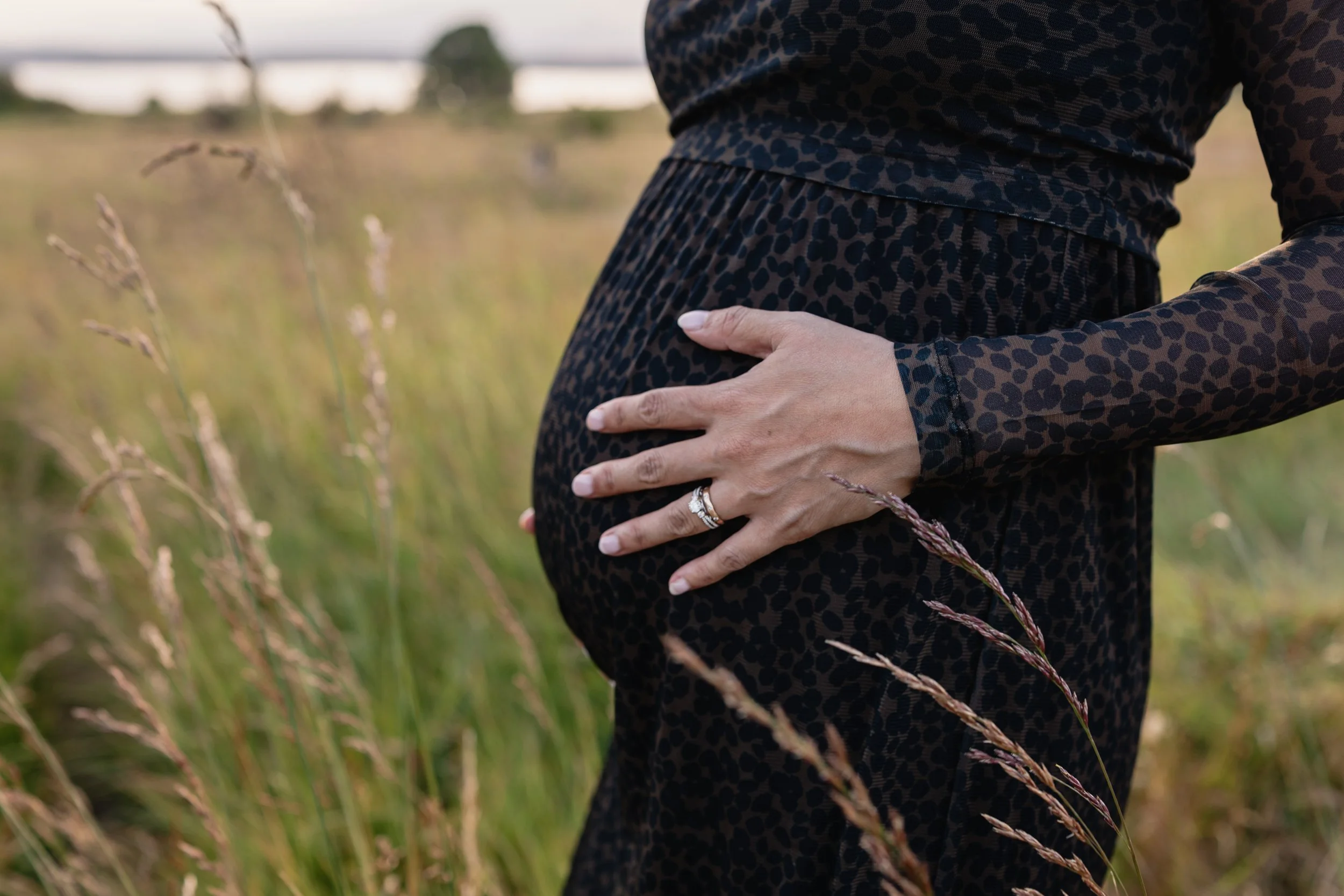 When To Schedule Your Seattle Maternity Photoshoot