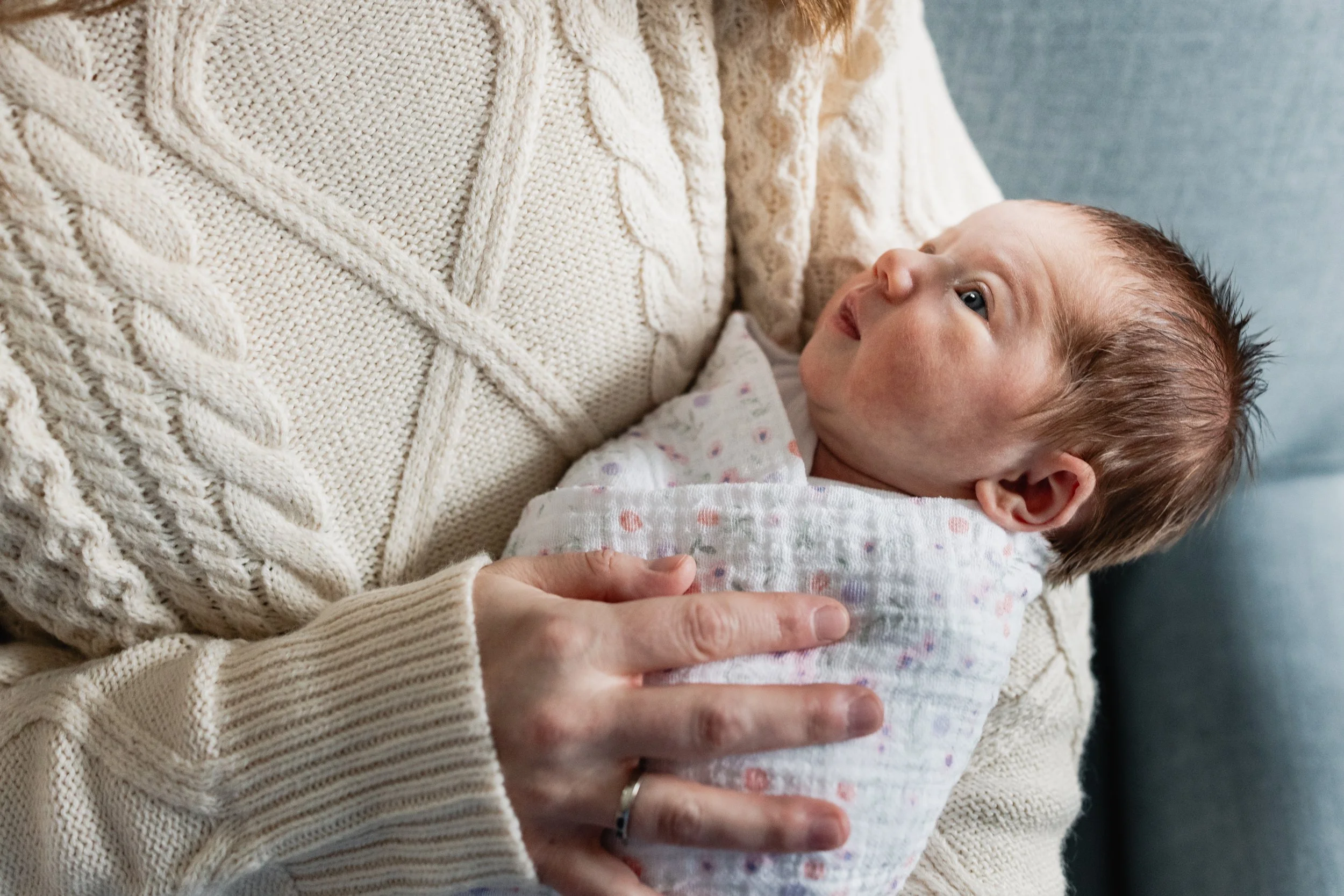 Quiet in home newborn photography session in the greater Seattle area