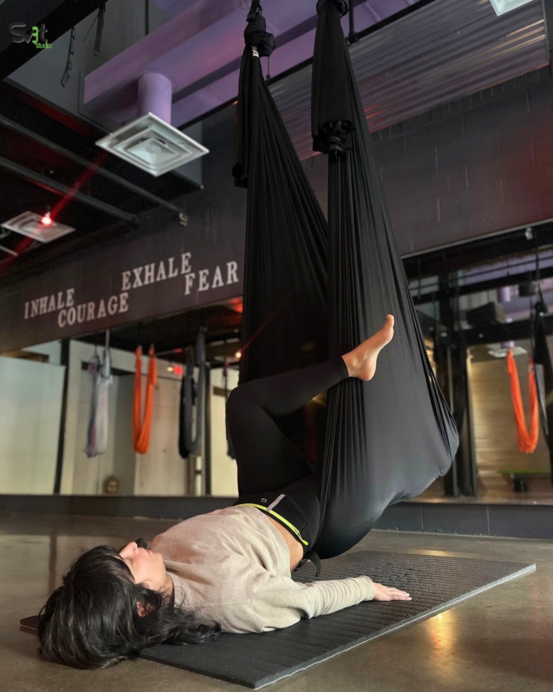 Tomorrow&rsquo;s your reset moment ✨
Join our restorative community class on Sunday,Nov 30th at 12:15 PM. All are welcome.
💜 @swetstudio