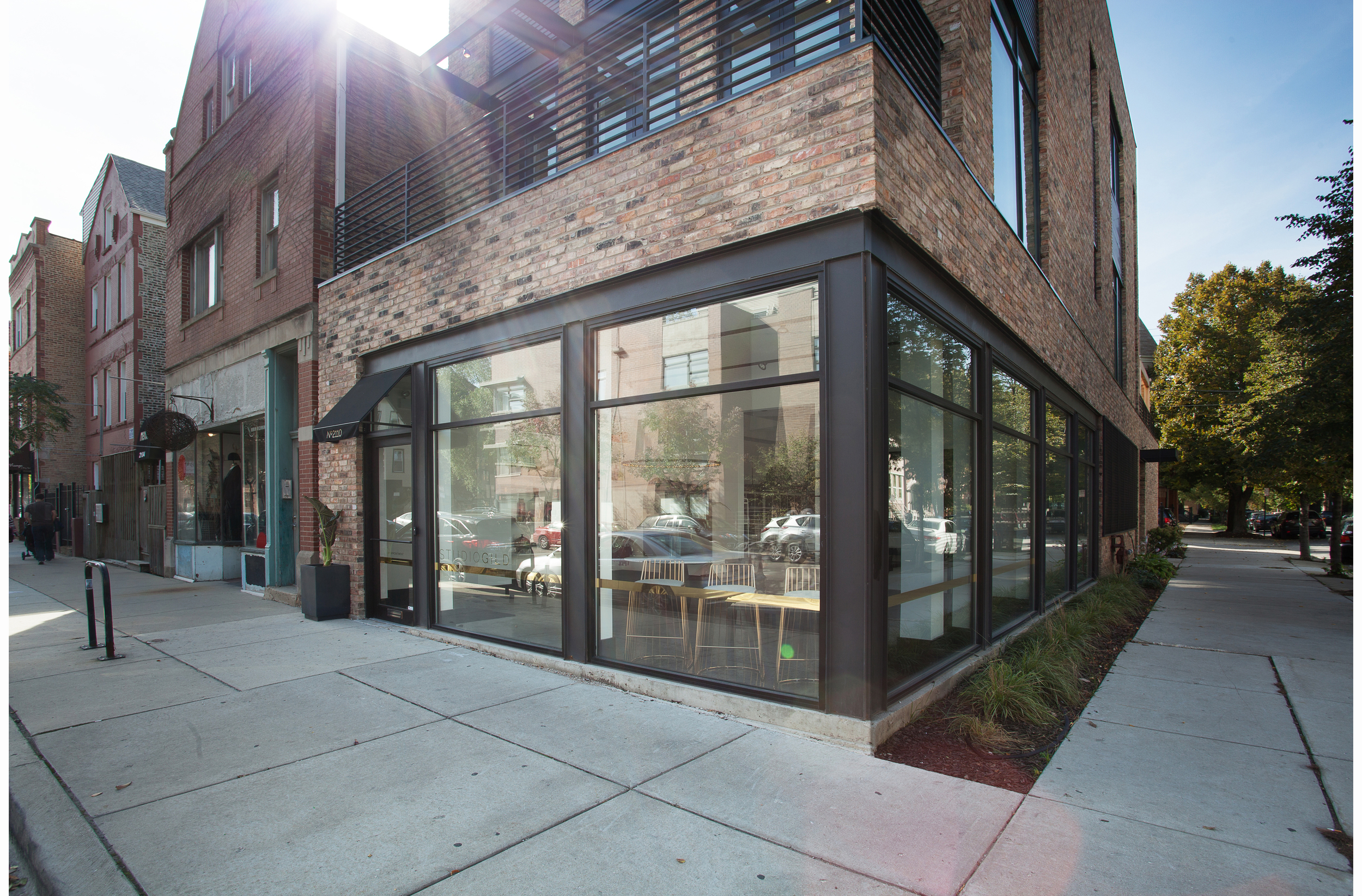 bucktown2_exterior_storefront.jpg