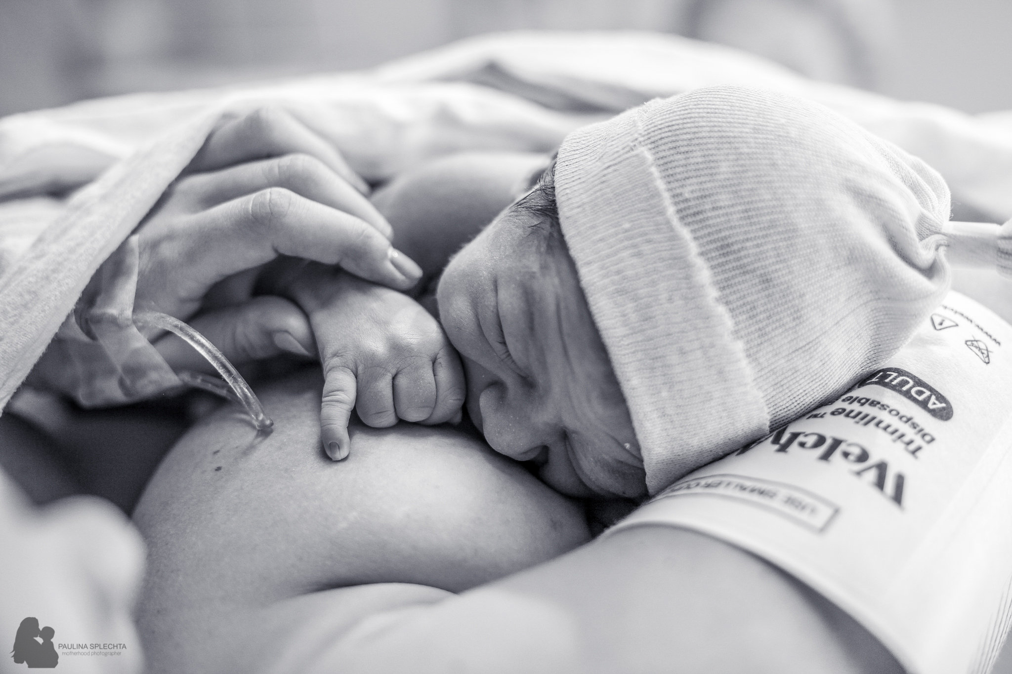birth-center-hospital-photographer-photography-breastfeeding-south-florida-boca-regional-delray-palms-hollywood-pumping-water-natural-family-newborn-30.jpg