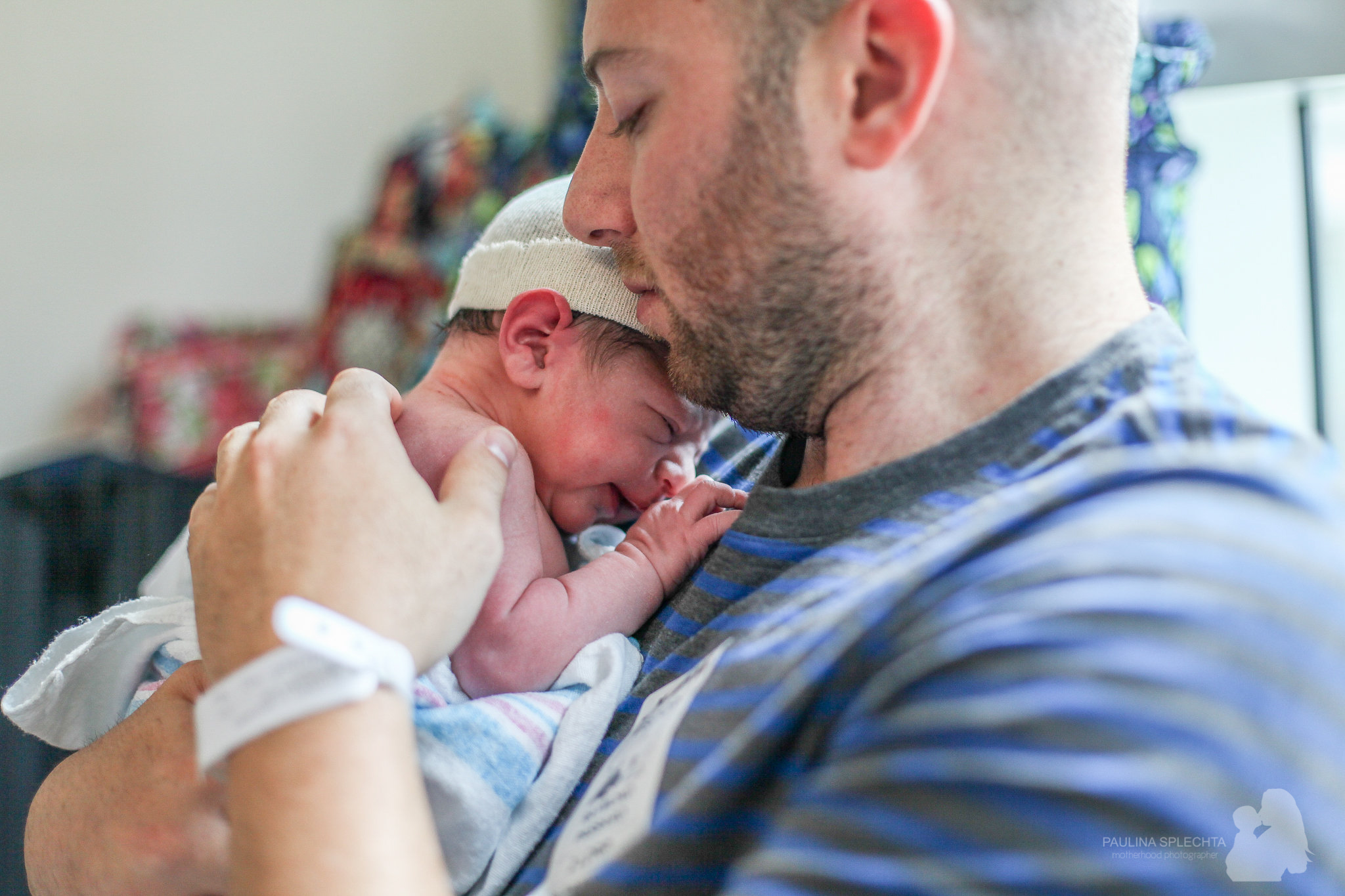 birth-center-hospital-photographer-photography-breastfeeding-south-florida-boca-regional-delray-palms-hollywood-pumping-water-natural-family-newborn-34.jpg