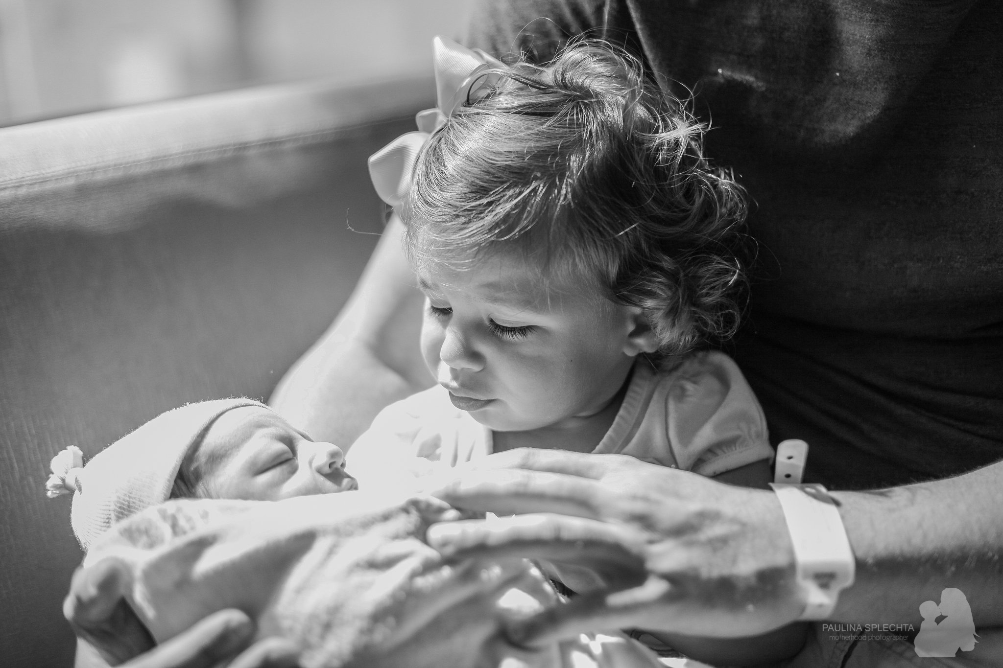 birth-center-hospital-photographer-photography-breastfeeding-south-florida-boca-regional-delray-palms-hollywood-pumping-water-natural-family-newborn-42.jpg