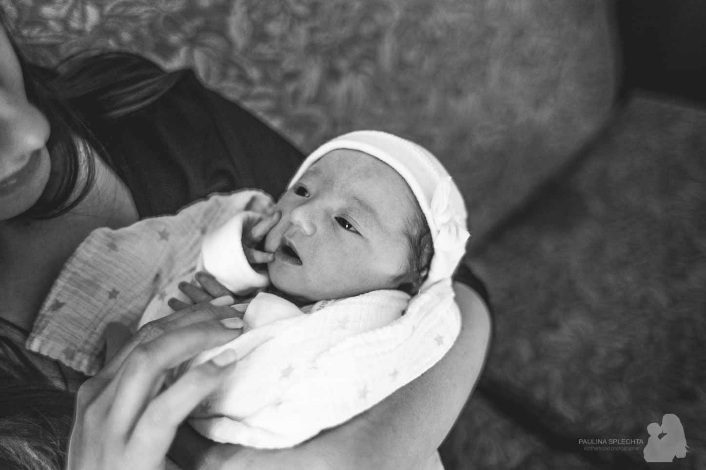 birth-center-hospital-photographer-photography-breastfeeding-south-florida-boca-regional-delray-palms-hollywood-pumping-water-natural-family-newborn-8.jpg