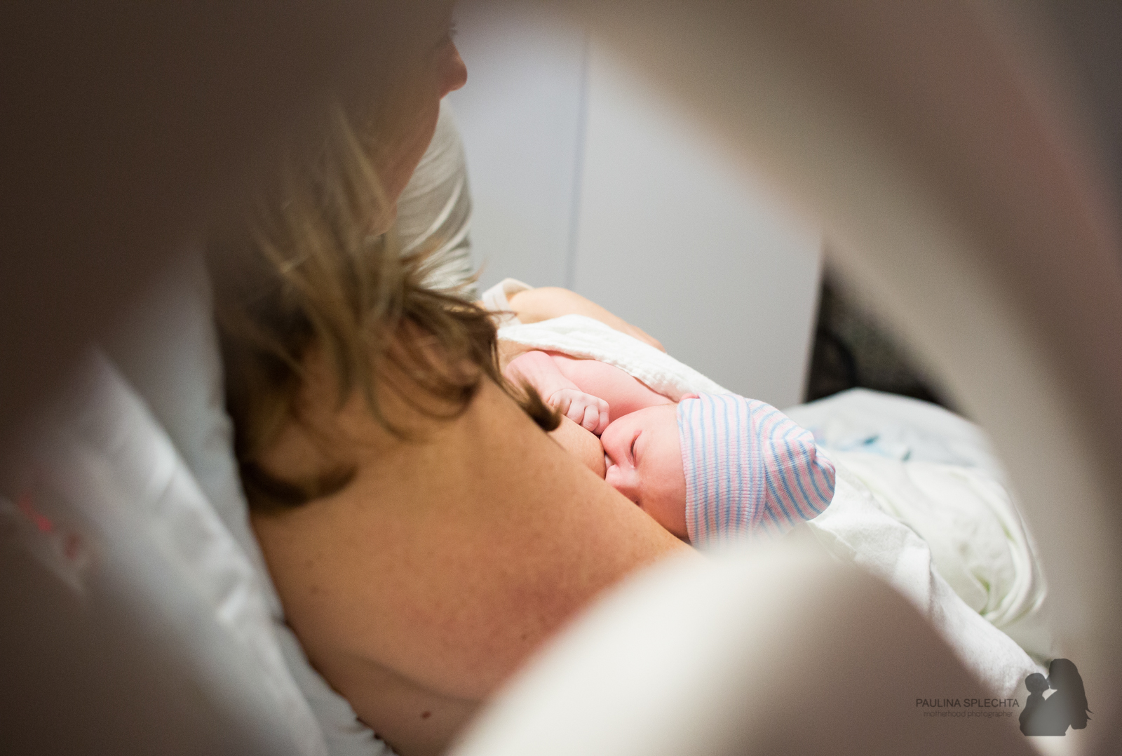 bocabirthphotographer-boca-birth-photographer-birth-center-hospital-hypnobirthing-midwife-doula-trimester-breastfeeding-florida-hollywood-delray-stop-nausea-morning-sickness-34.jpg