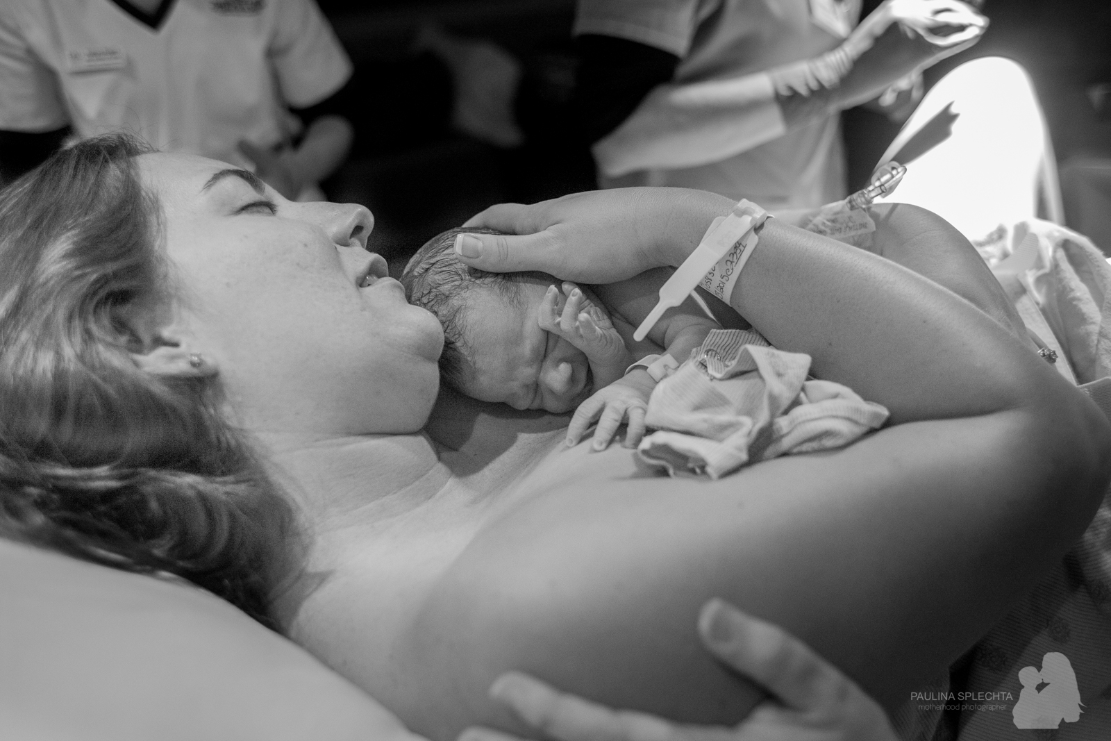 bocabirthphotographer-boca-birth-photographer-birth-center-hospital-hypnobirthing-midwife-doula-trimester-breastfeeding-florida-hollywood-delray-stop-nausea-morning-sickness-18.jpg