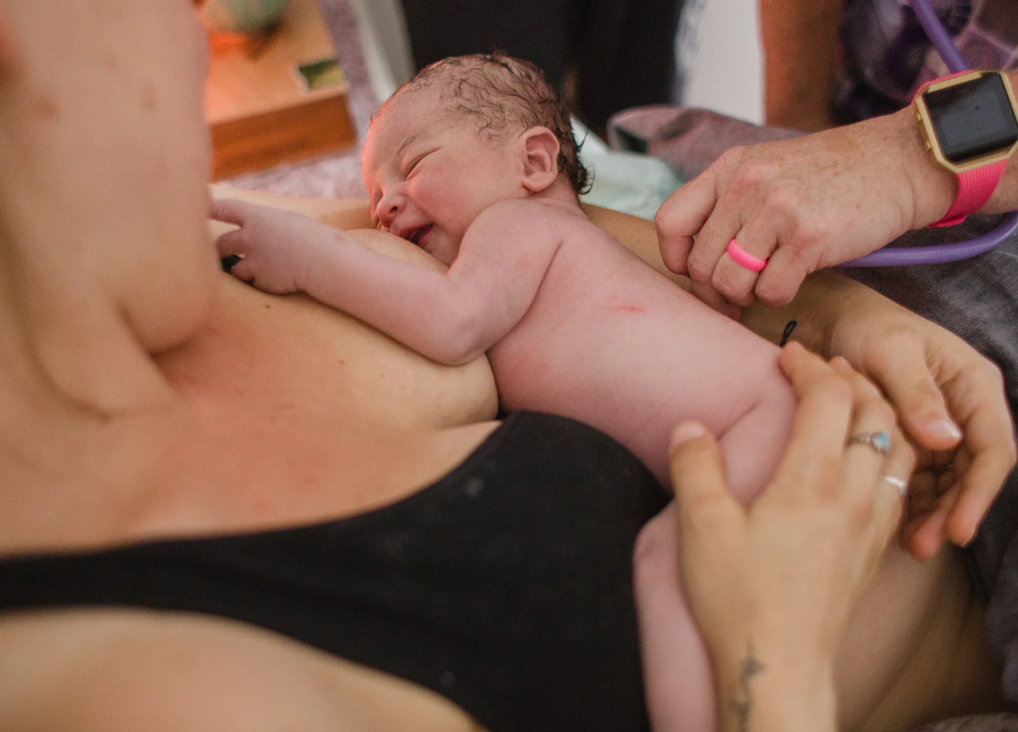 skin to skin breastfeeding.jpg