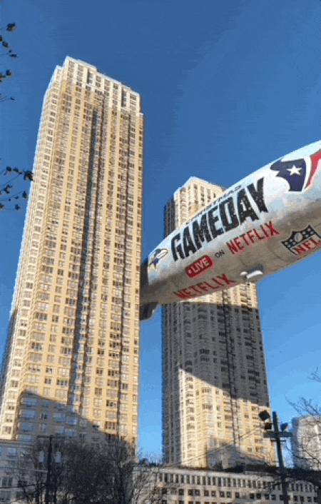 NetflixBlimp1-ezgif.com-optimize.gif