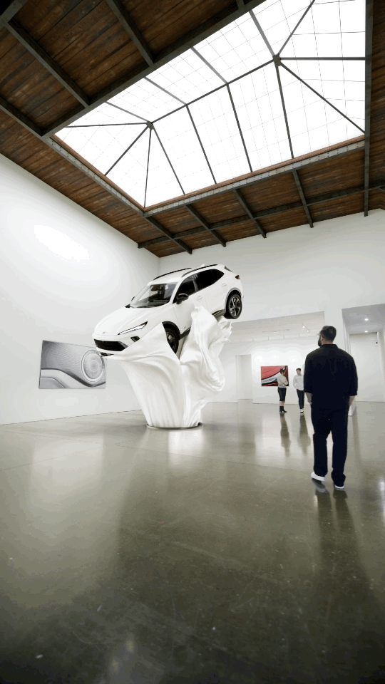 Buick Envision_9x16_1.gif