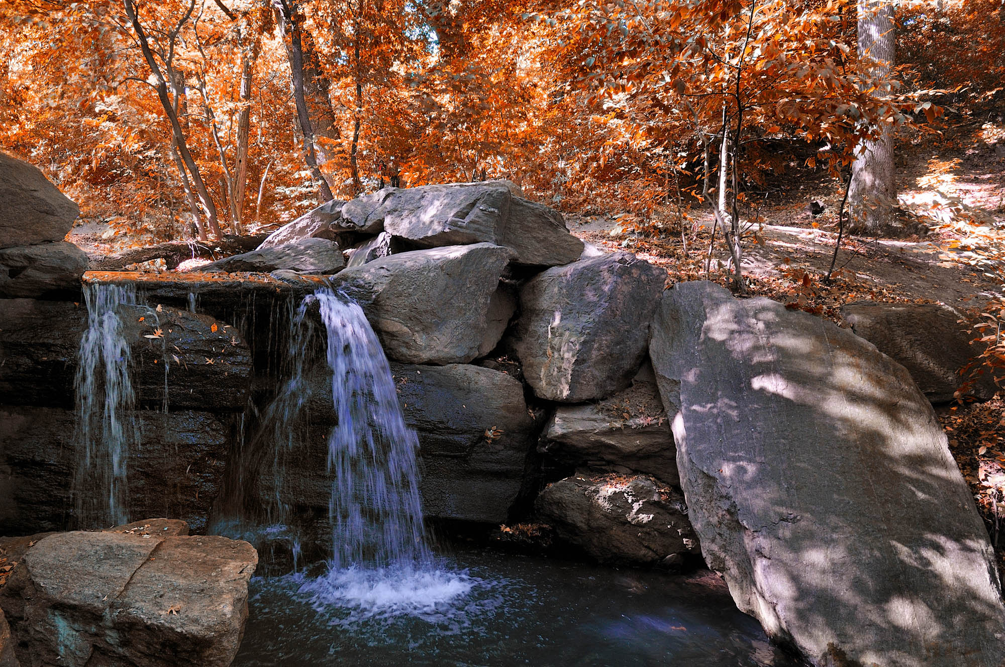 waterfall-in-the-loch.jpg