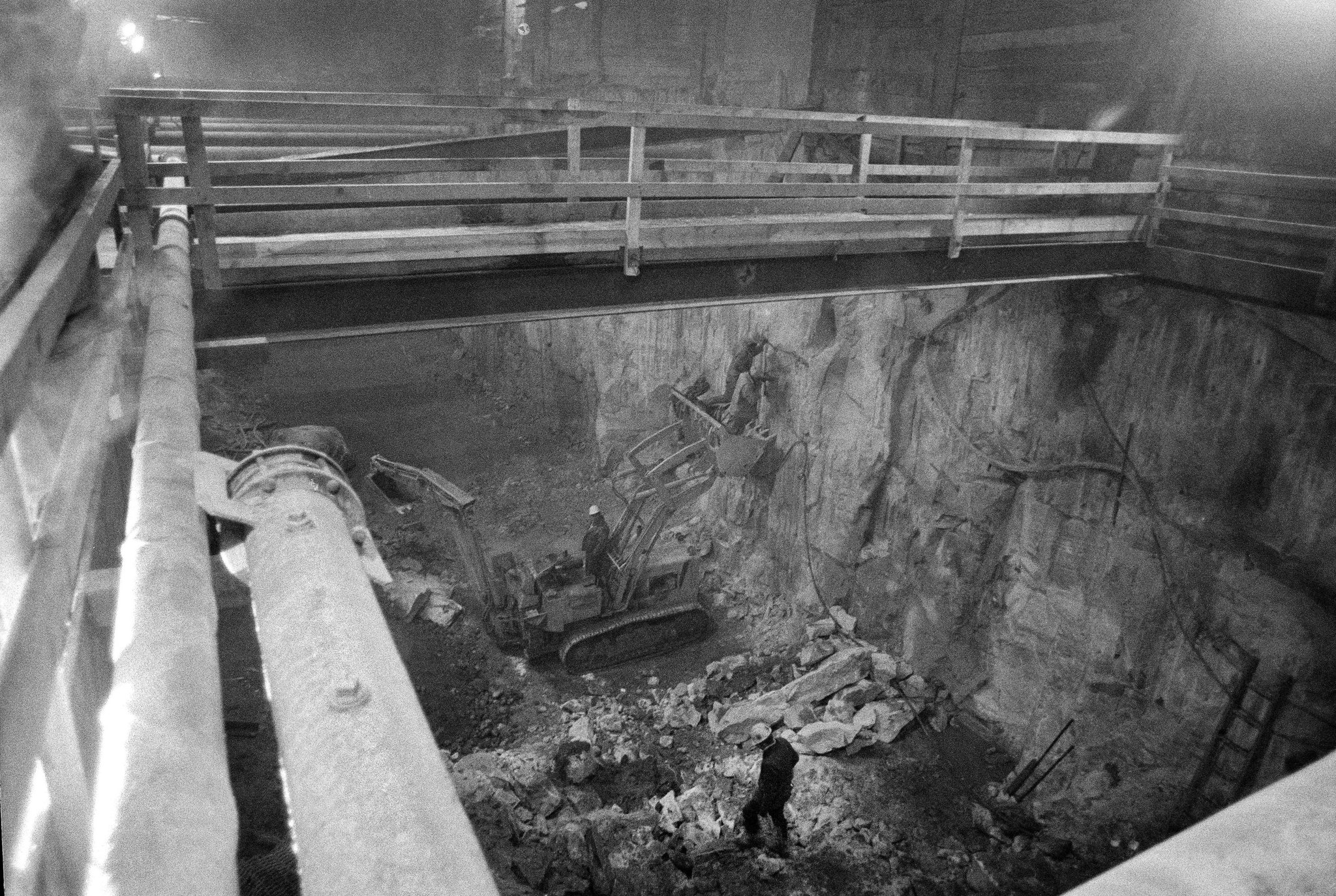 Construction on the Second Avenue subway in 1974. CREDIT: MEYER LIEBOWITZ/THE NEW YORK TIMES