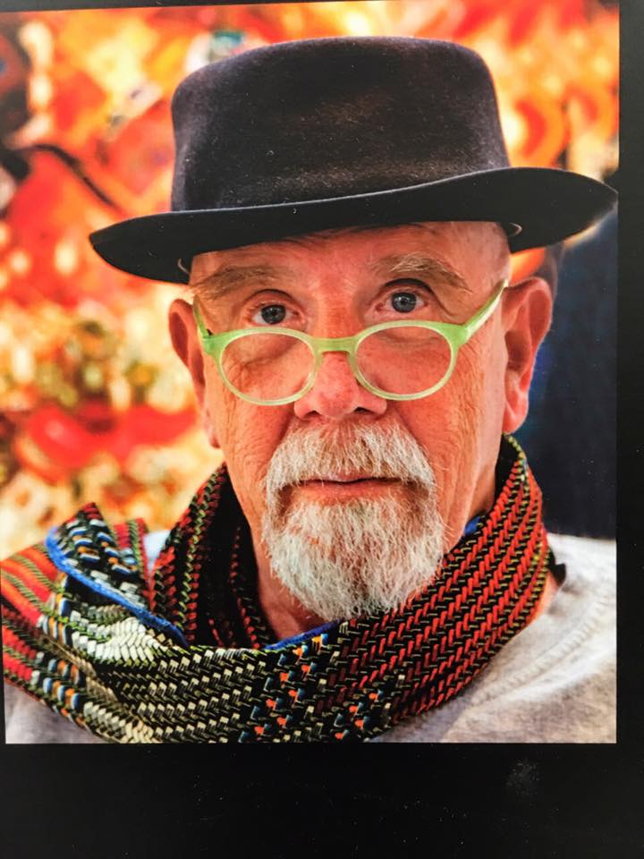 Chuck Close Charles Thomas "Chuck" Close is an American painter/artist and photographer who achieved fame as a photorealist, through his massive-scale portraits. Close often paints abstract portraits, which hang in collections internationally